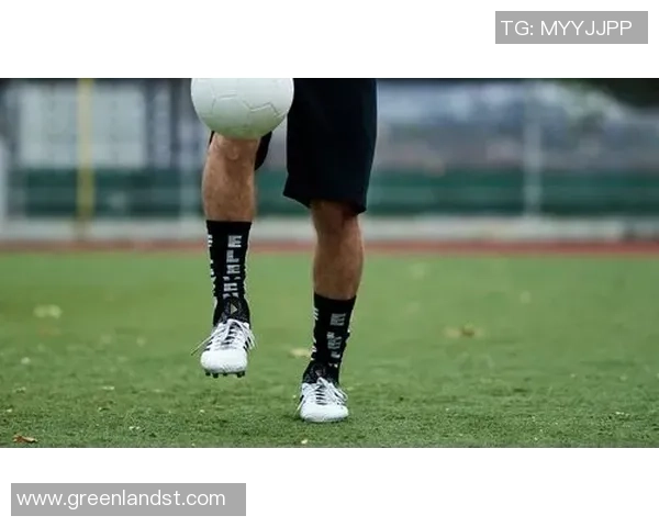 球星炫酷足球花式颠球展现极致技巧与运动激情魅力