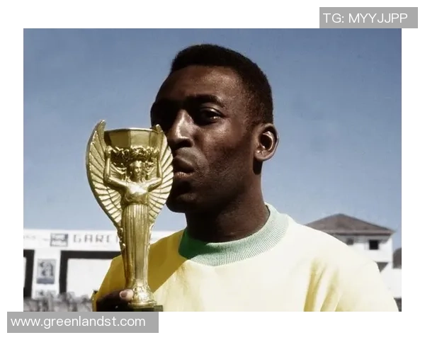 致敬传奇足球巨星铭记一代球王的荣耀与奋斗